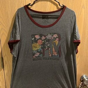 Torrid classic graffic tshirt